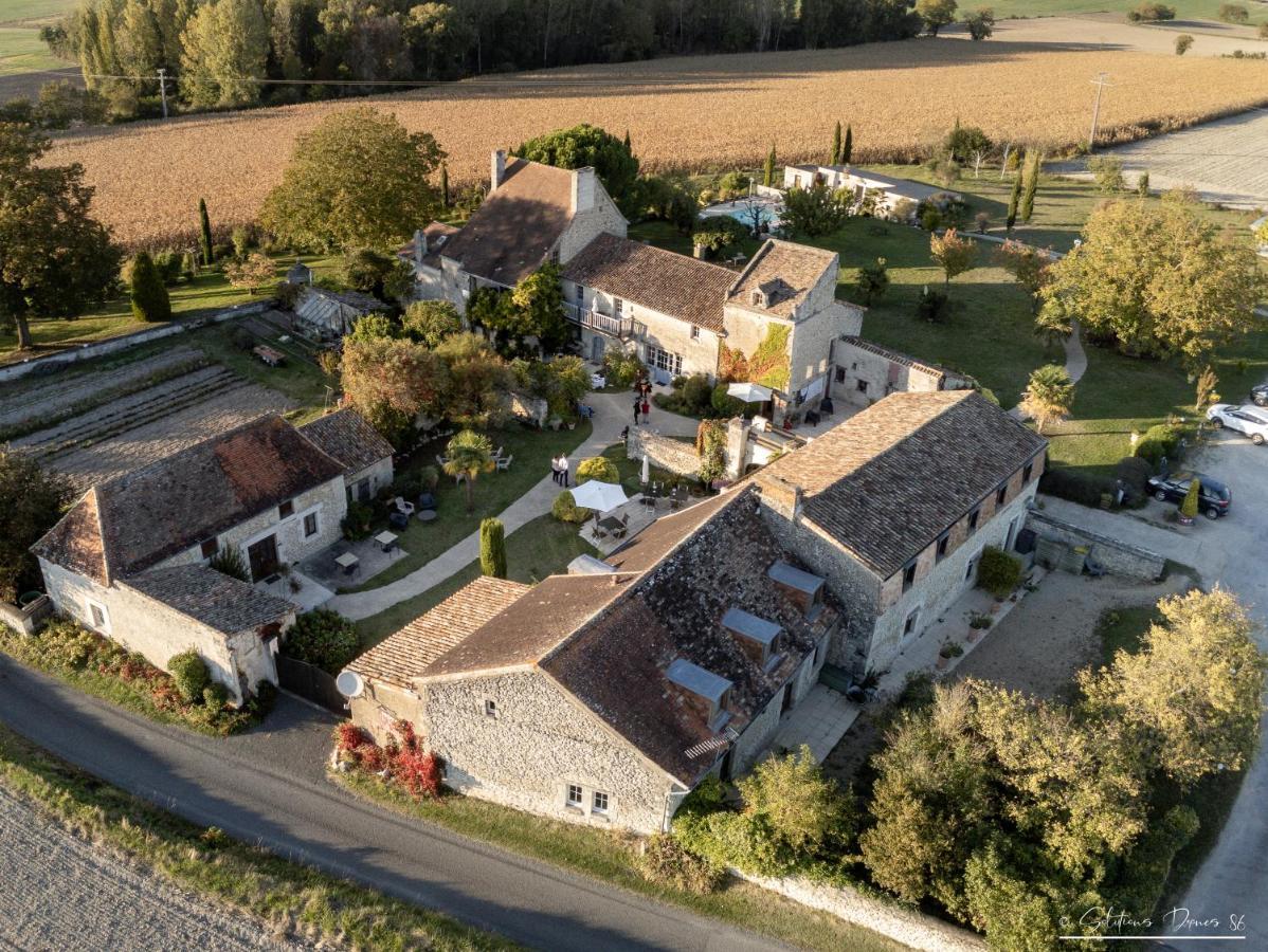Le Pigeonnier Du Perron Hotel Availles-en-Chatellerault Exterior photo