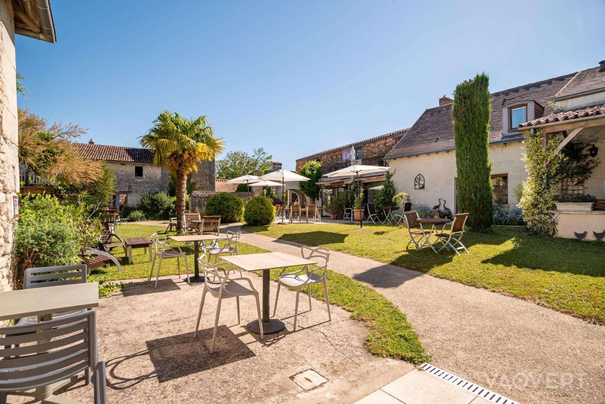 Le Pigeonnier Du Perron Hotel Availles-en-Chatellerault Exterior photo