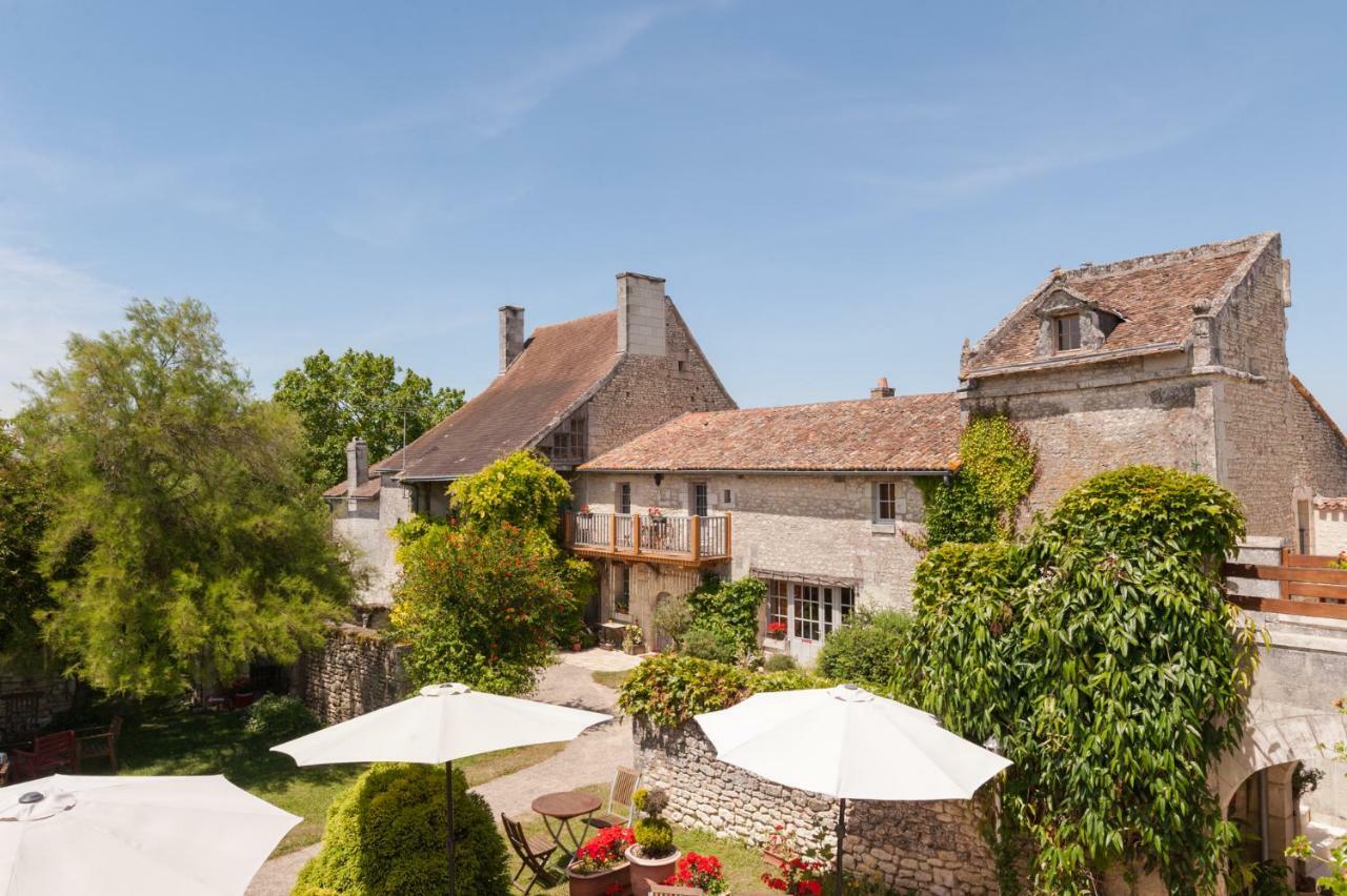 Le Pigeonnier Du Perron Hotel Availles-en-Chatellerault Exterior photo